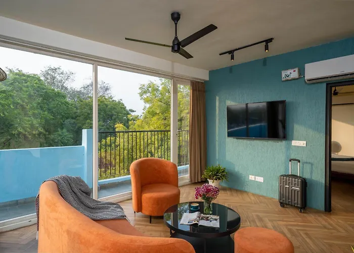 Minimalist Poshtel & Suites New Delhi